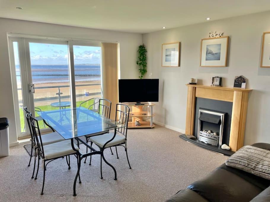 Beachfront Bliss With Spectacular Views Ланели Екстериор снимка